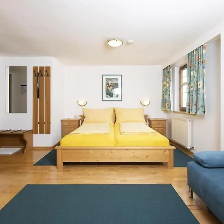 Haus Schlosskeller ゲストハウス