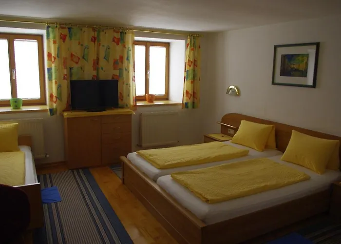 Pensionat Haus Schlosskeller Rattenberg (Tyrol)