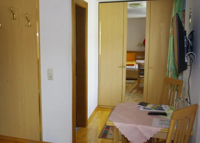 Haus Schlosskeller Guest house Rattenberg (Tyrol)